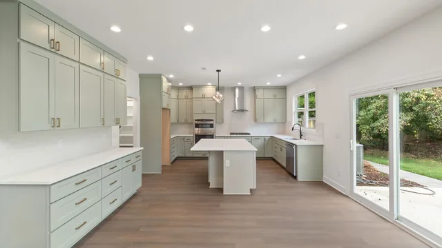 Refaced kitchen cabinets in Yonkers, NY